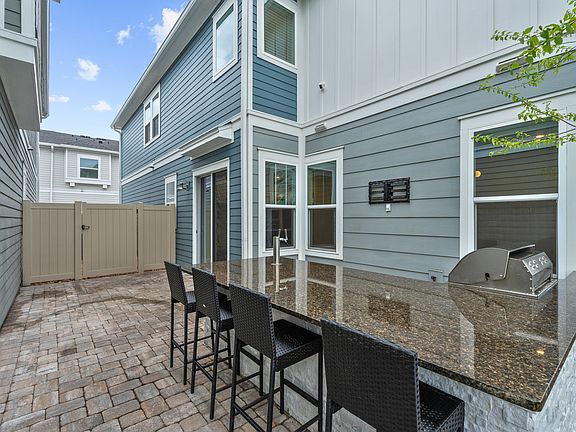 Outdoor Gourmet Kitchen