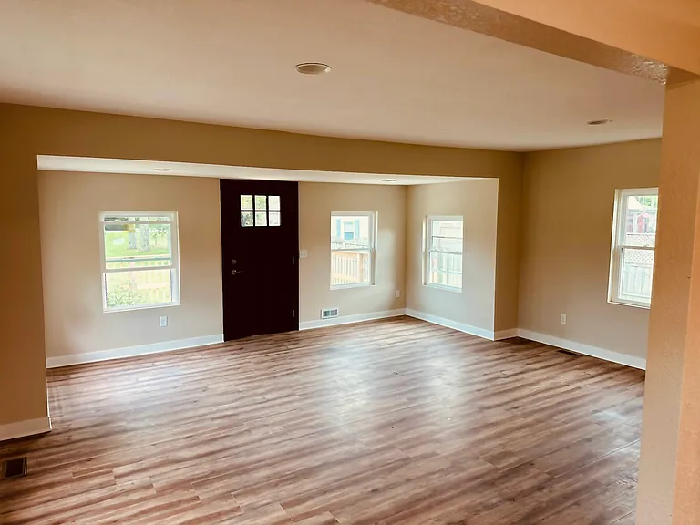 9235 Douglas Rd #2 — Photo 3