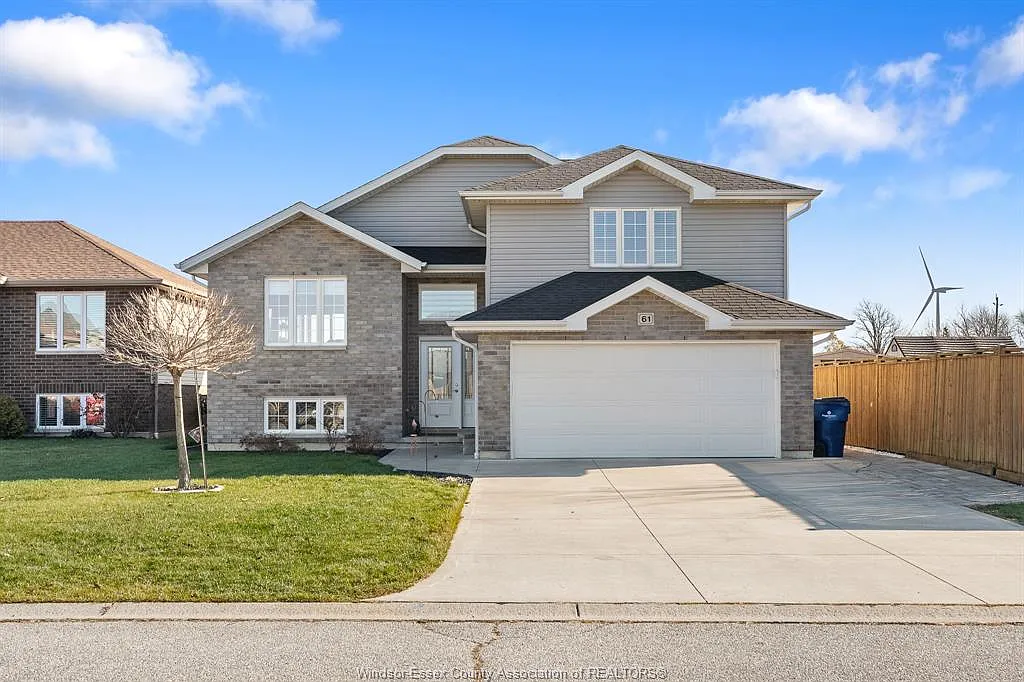 61 Homesteads Dr photo 1