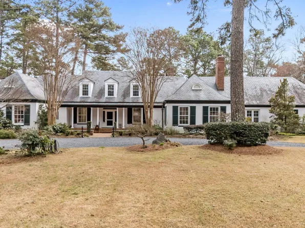 667 Yadkin Road, Southern Pines, NC 28387