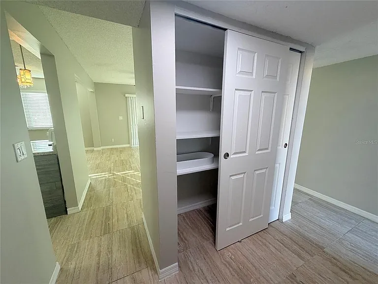 1000 Lake Of The Woods Blvd #101F — Photo 6