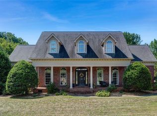 8513 Merriman Farm Rd, Oak Ridge, NC 27310