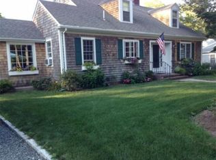 3 Beach St, Marion, MA 02738