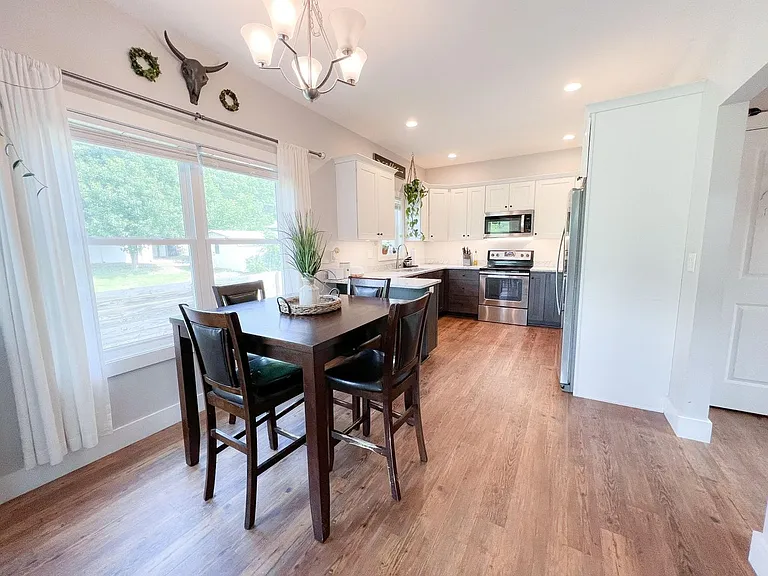 27 Linn Garden Ln — Photo 10