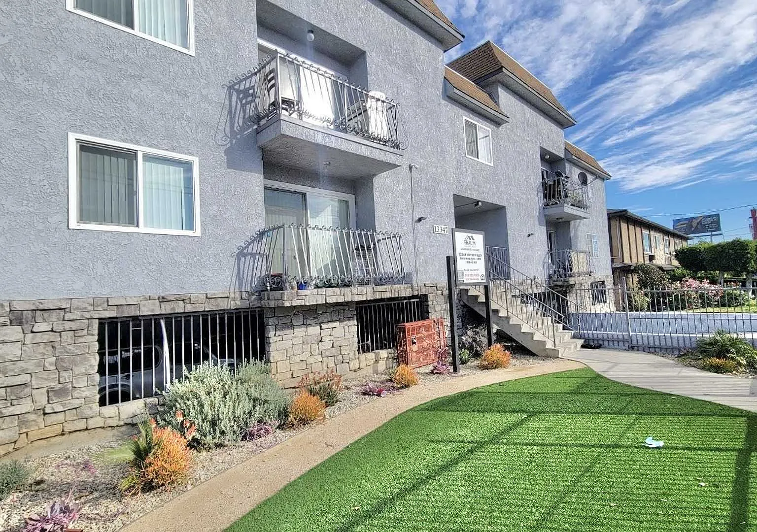 2 bed, $2,495 — Photo 4