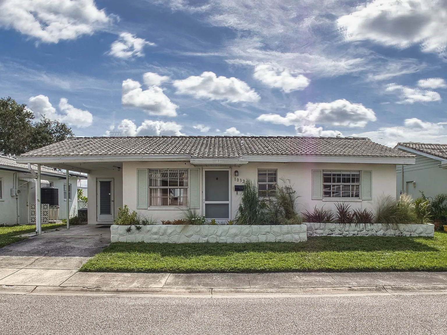 2 bed, 840 sqft, $2,000 — Photo 2