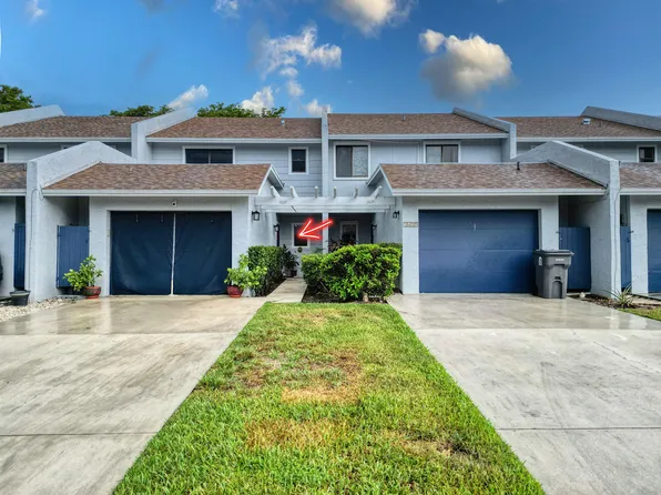 1627 Woodbridge Lakes Circle, West Palm Beach, FL 33406
