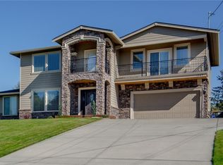 1347 N Skyline Dr, Tacoma, WA 98406