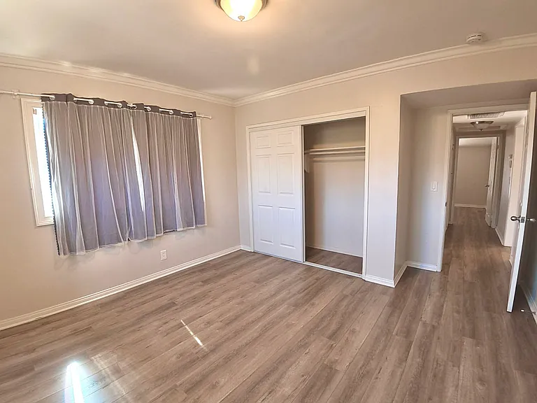 10946 Danbury St — Photo 7