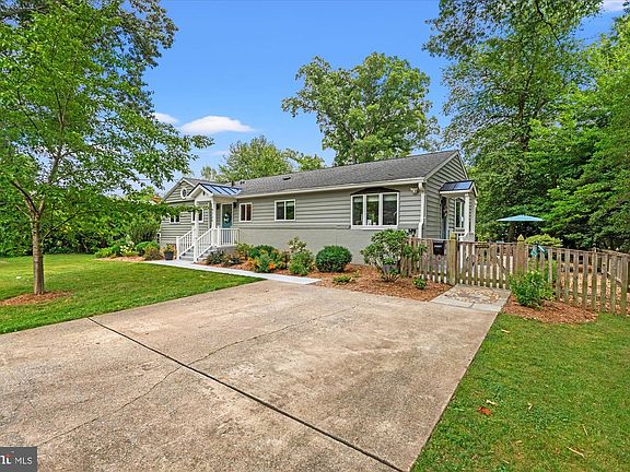 2nd image of 9309 Allwood Dr