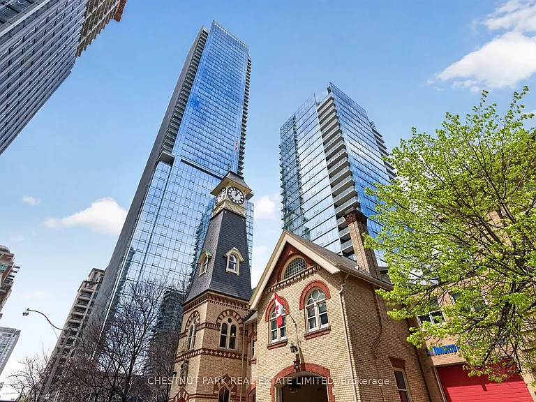 50 Yorkville Ave #4702 — Photo 34