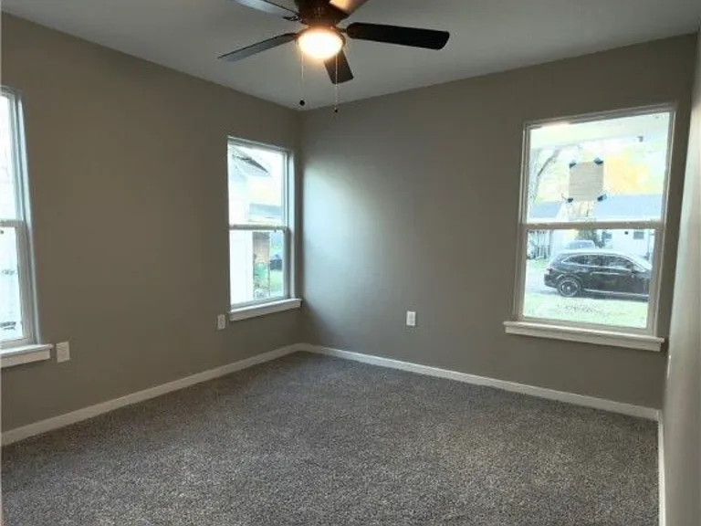 1312 E Anaqua Ave — Photo 5