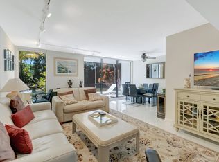 3705 Bridgewood Dr, Boca Raton, FL 33434