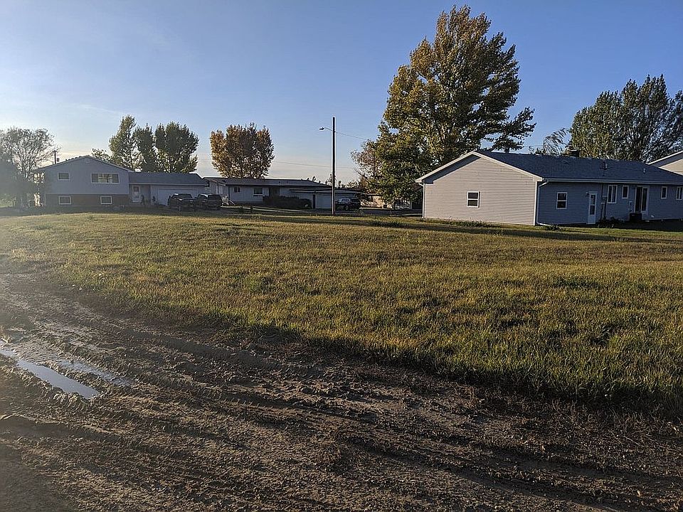 2nd image of 506 Mill St