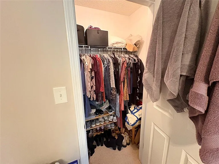 3082 Kentmere Dr — Photo 14