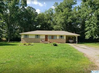 396 Feemster Gap Rd, Guntersville, AL 35976