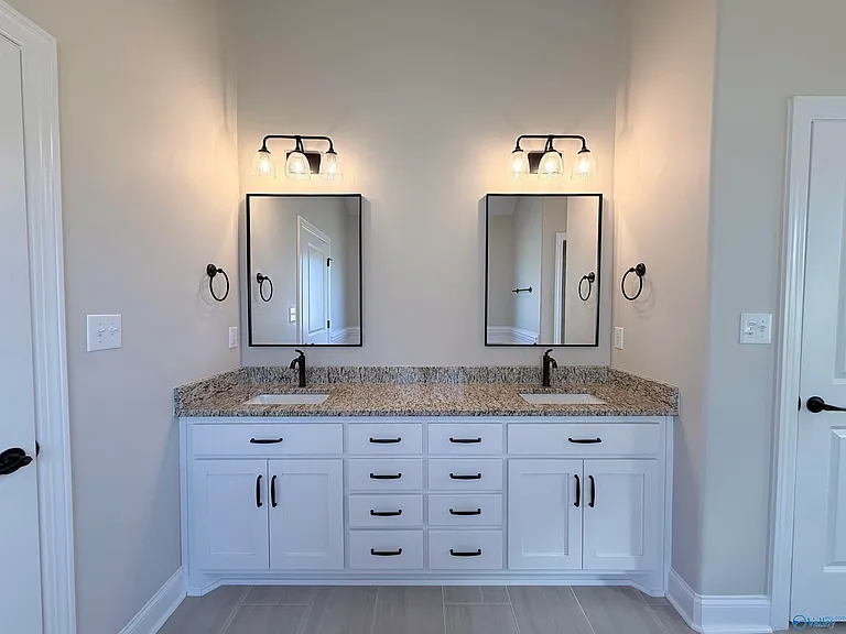 26430 Birkshire Ln — Photo 20