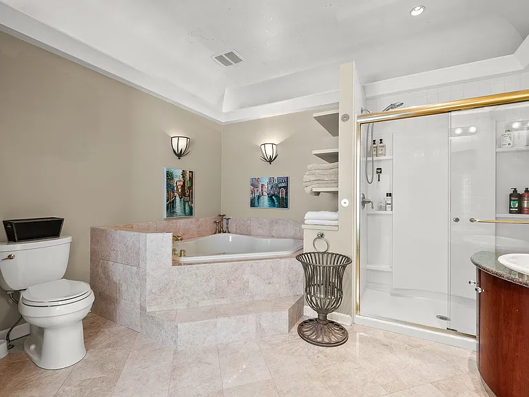 302 Kingsberry Cir — Photo 19