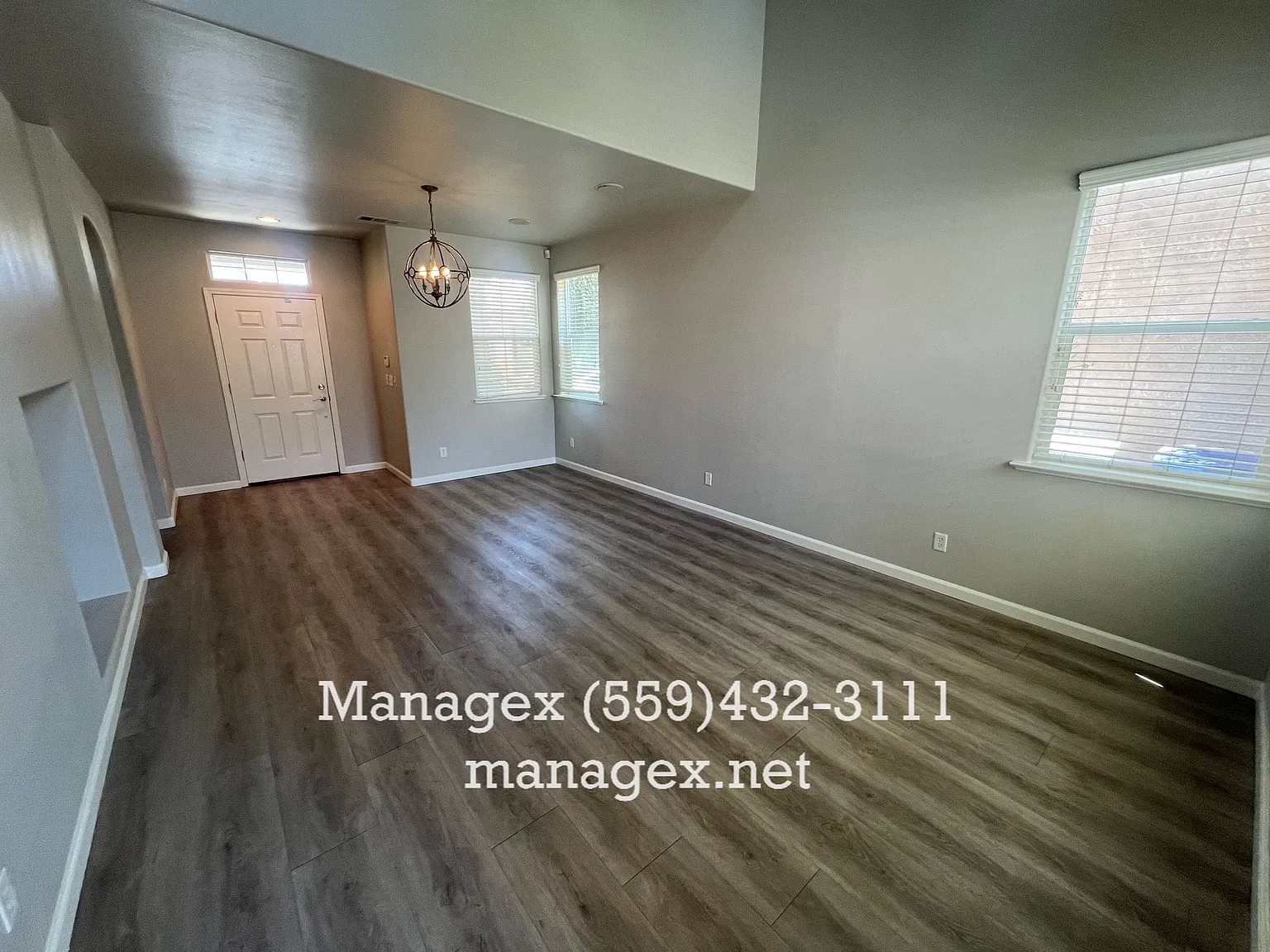 3 bed, 2.5 bath, 1828 sqft, $2,295 — Photo 3