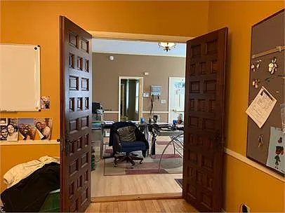 202 N Townsend St — Photo 40