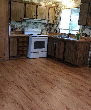 5th image of 1136 Hollybrook Dr