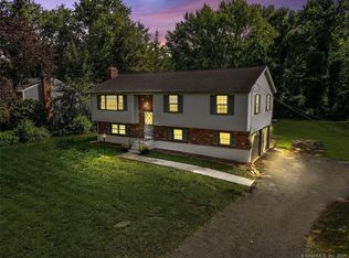 475 S End Rd, Plantsville, CT 06479