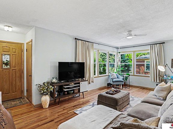 3rd image of 636 S 51st St