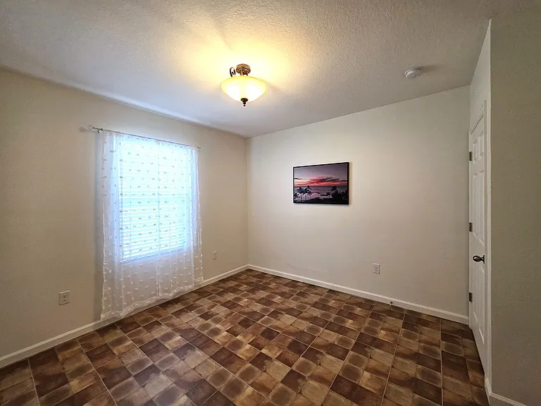 1440 Lexington Sq SW — Photo 29