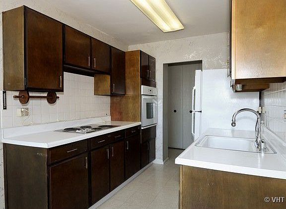 3rd image of 6833 N Kedzie Ave APT 1205