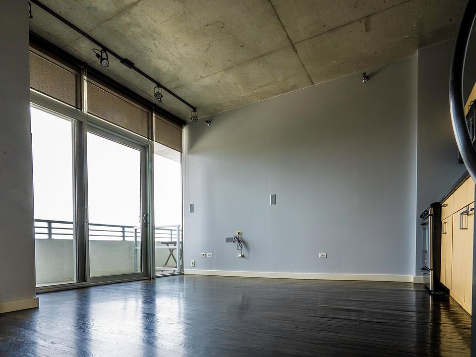 1st image of 1720 S Michigan Ave APT 1611