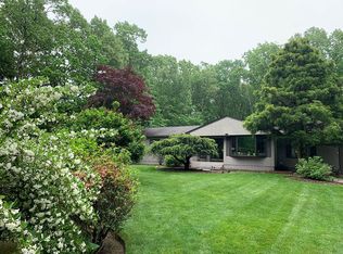 1185 High Hawk Rd, East Greenwich, RI 02818