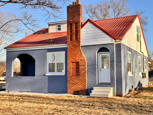 288 Paris Pike, Mc Kenzie, TN 38201