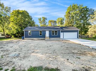 4350 Chicory Ln, Burton, MI 48519