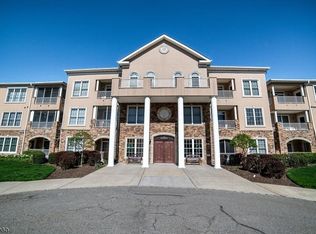 306 Cleveland Ln, Rockaway, NJ 07866