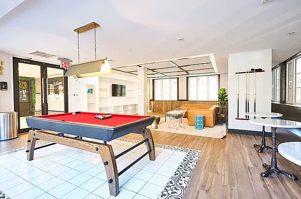 Rented by REAL New York | media 44