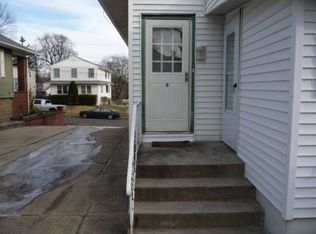 118 S Cedar Ave #B, Maple Shade, NJ 08052