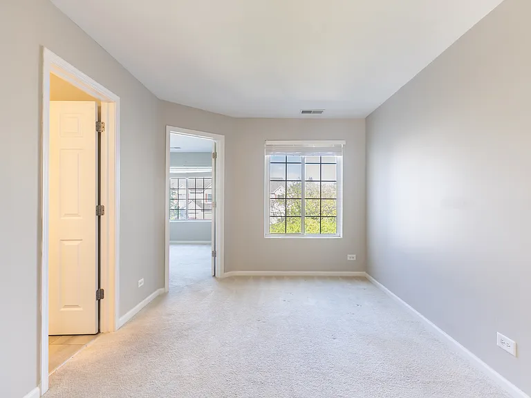 2529 Bordeaux Ln — Photo 16