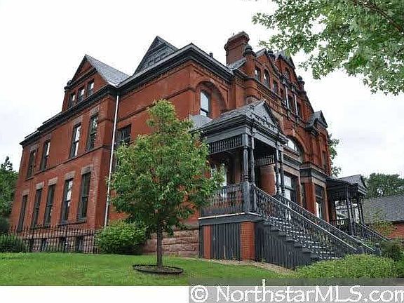 3rd image of 227 Eagle Parkway