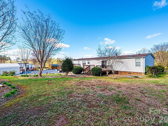 4th image of 8547 Ledford Ave