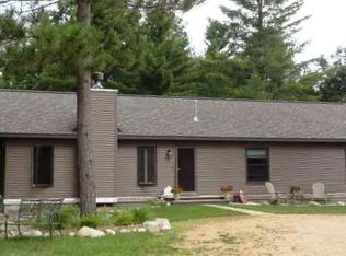 6788 E Kaubashine Rd, Hazelhurst, WI 54531