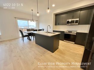 4022 10th St N, Lethbridge, AB T1H7G9