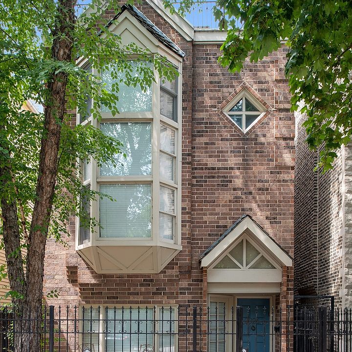1st image of 3026 N Kenmore Ave #B