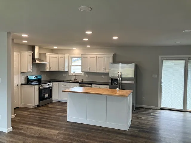 200 S Taylor Ave — Photo 7