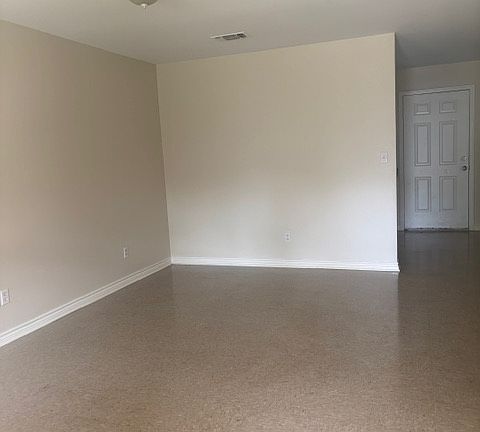 4th image of 450 S Mahon Ave #454