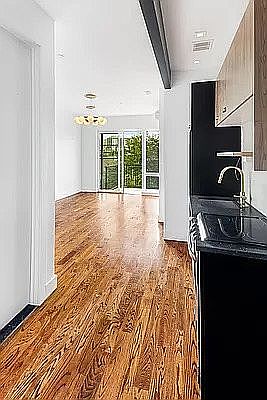 3rd image of 480 E 134th St #308