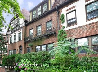 386 Burns St FLOOR 1, Forest Hills, NY 11375