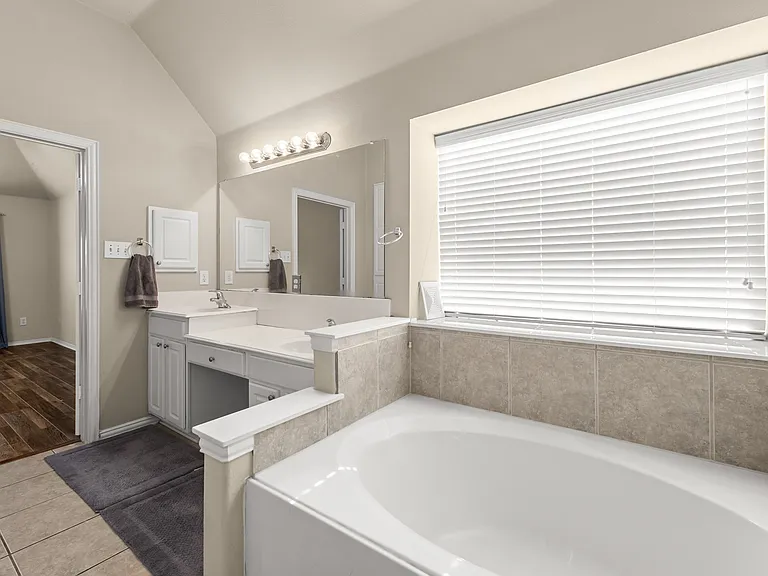 8004 Heritage Palms Trl — Photo 11