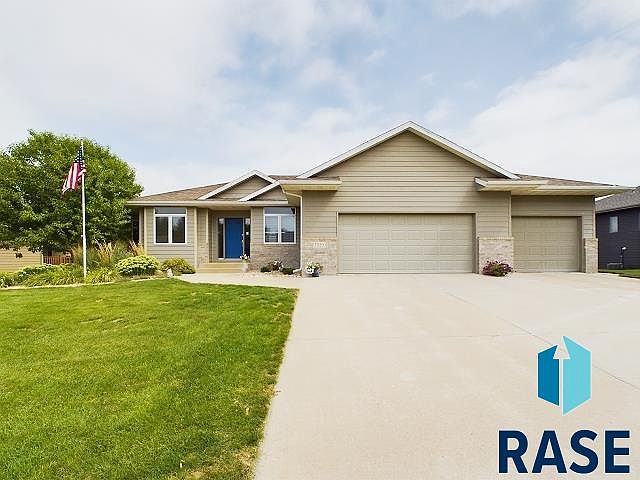 1st image of 7320 S Russet Dr