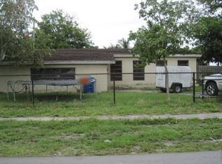 6101 NW 14th Pl, Sunrise, FL 33313