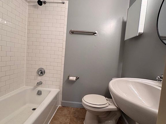 5th image of 1716 W Virginia Ave NE #102